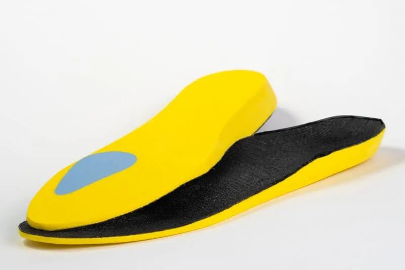 Jakie wkładki do butów do biegania wybrać, by poprawić komfort i wydajność?