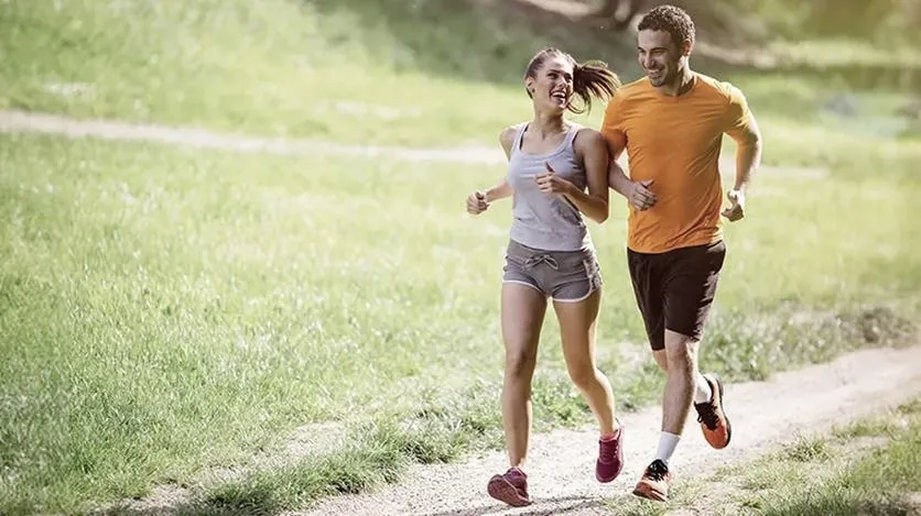 Slow jogging – nowa droga do zdrowia i harmonii w biegu