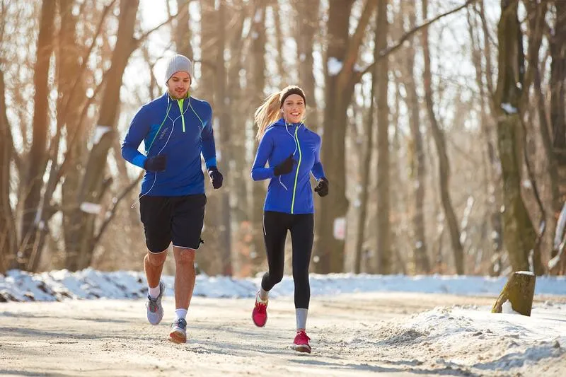 Korzyści zdrowotne biegania zimą
